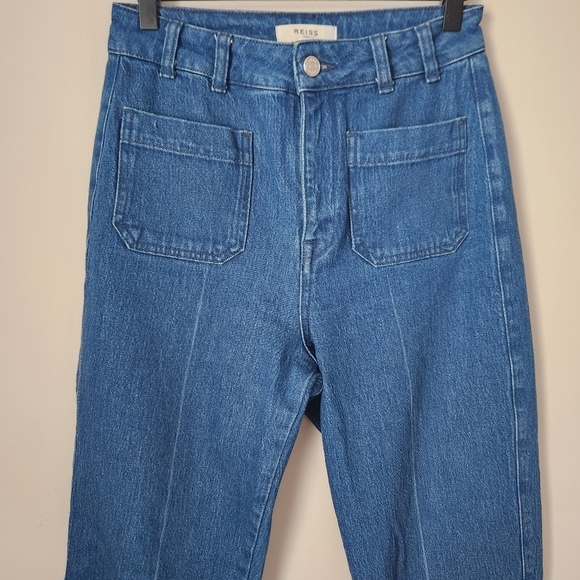 Reiss | Isa High Rise Flared Jeans in Mid Blue - Size 27R - Picture 4 of 13